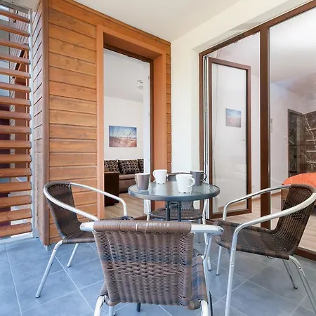 Deluxe Polanki Z Garazem Daire